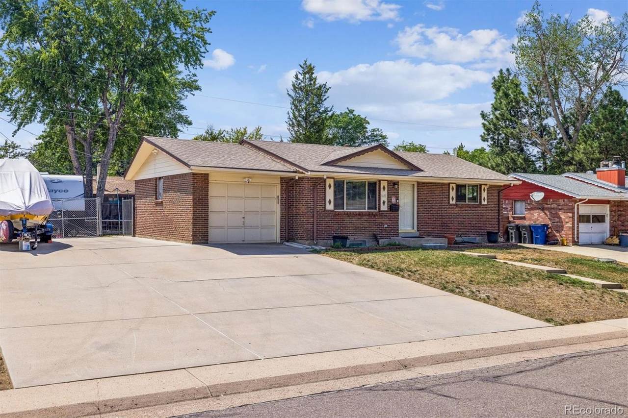 1611 Carr Street - Photo 1