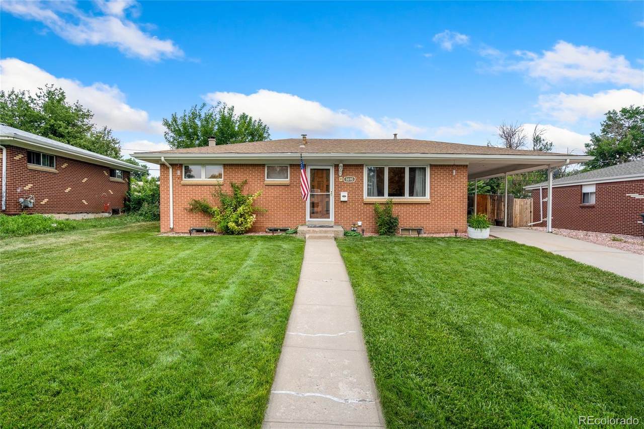 8690 Oakwood Street - Photo 1