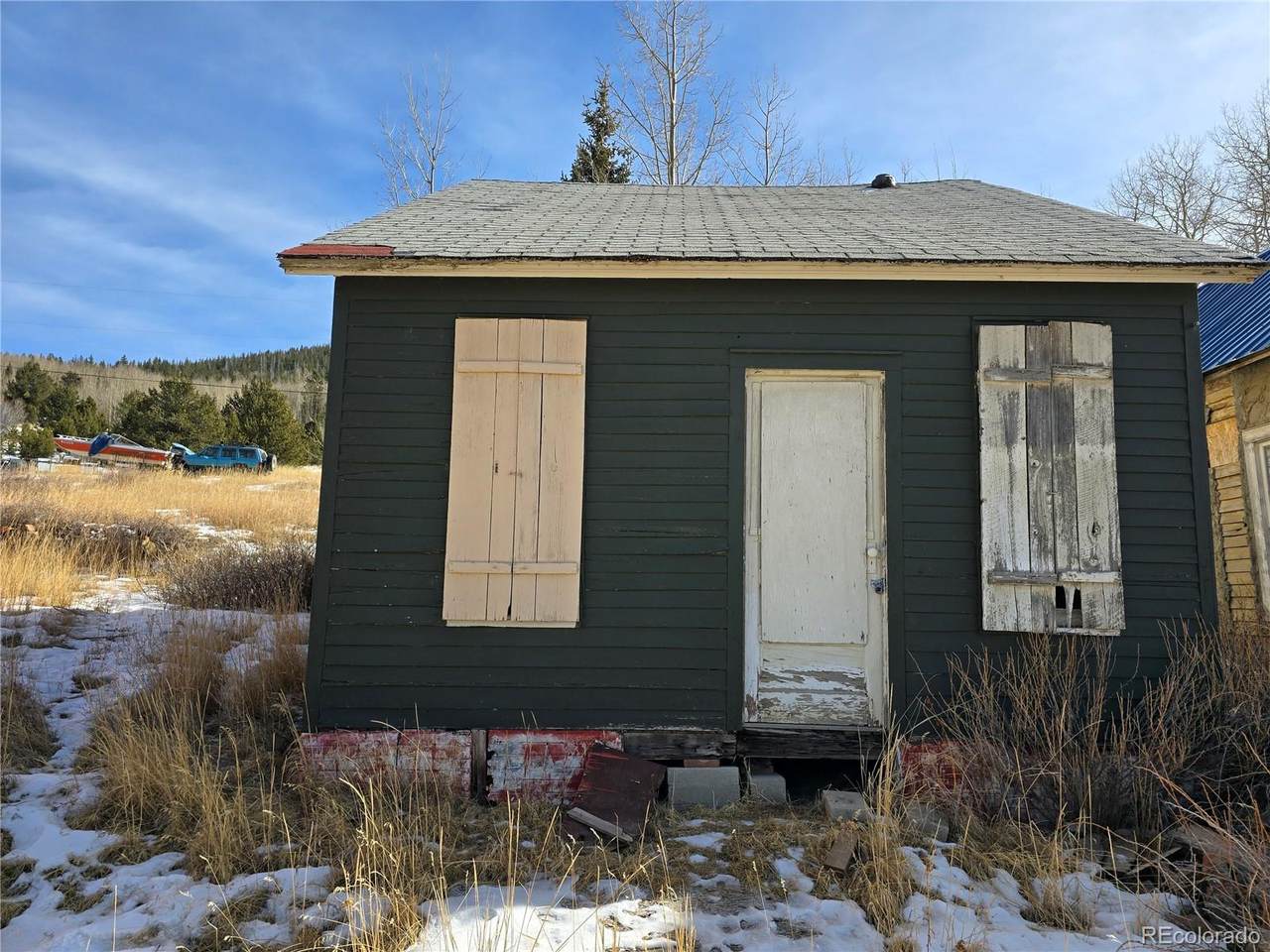 906 Victor Avenue - Photo 1