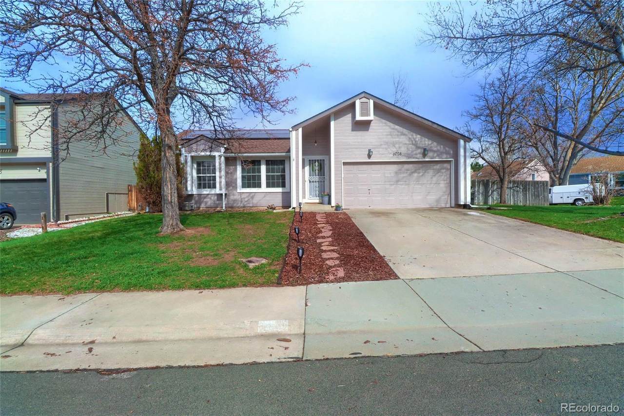6028 Swadley Way - Photo 1