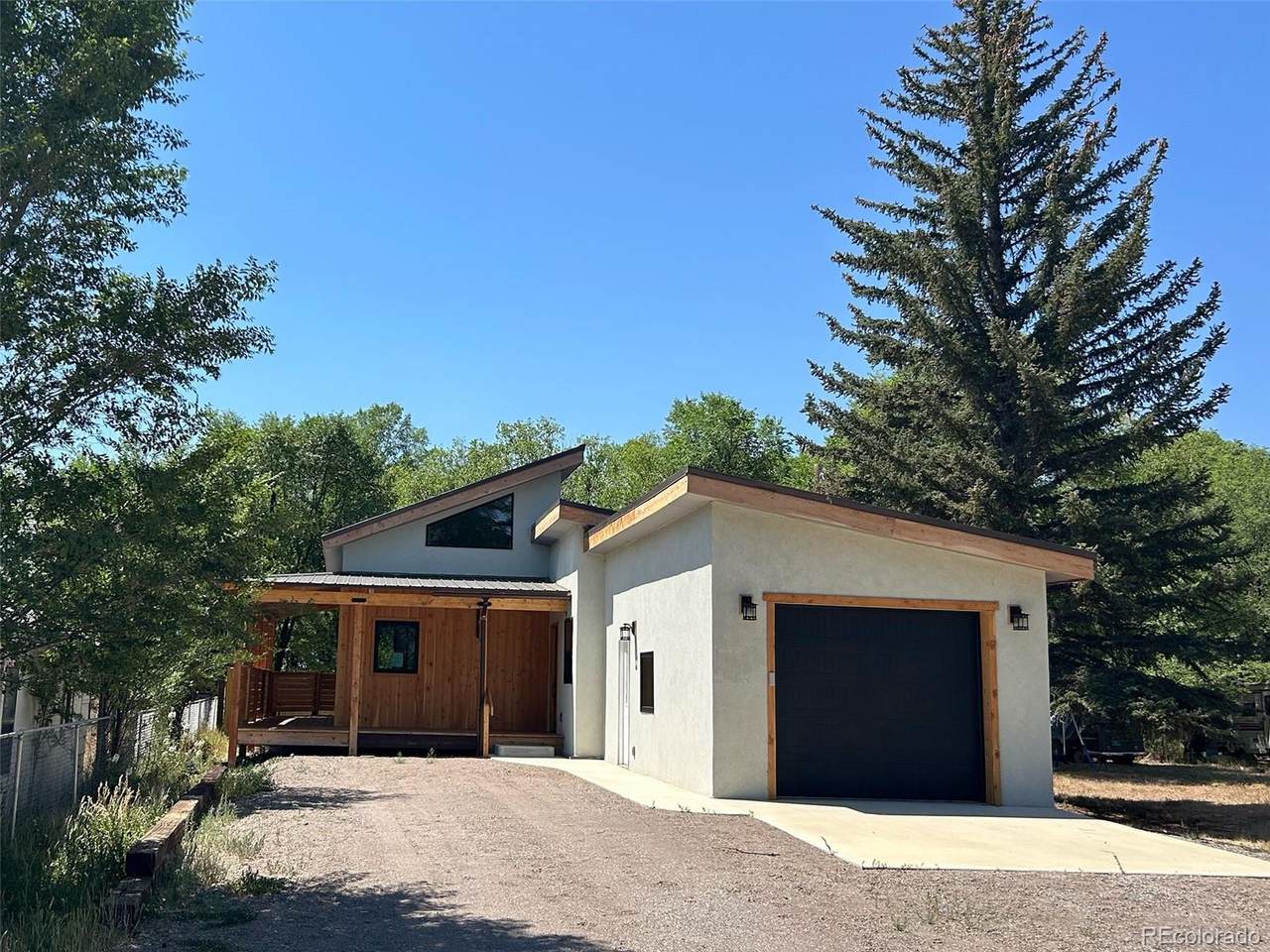 1315 Denver Avenue - Photo 1