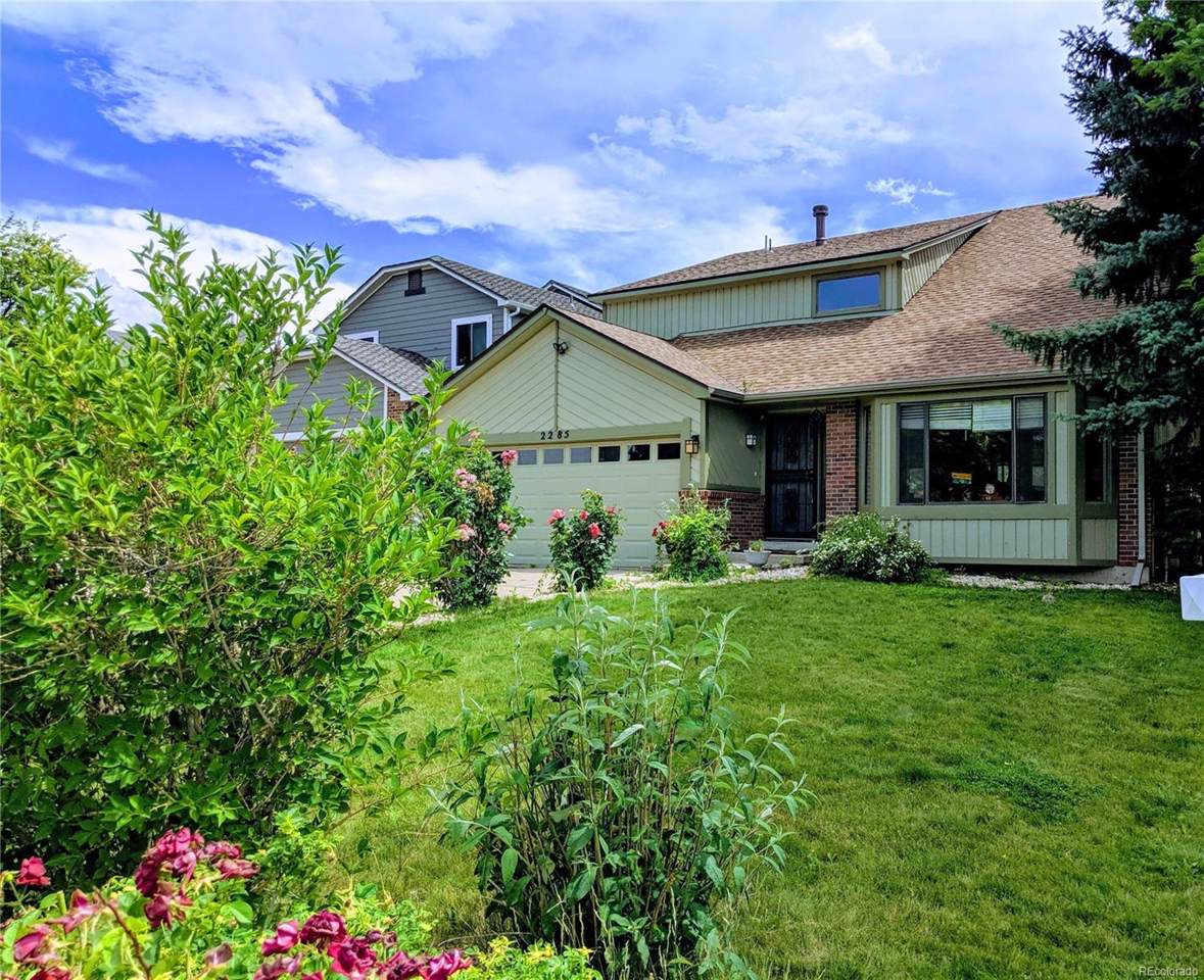 2285 118th Avenue - Photo 1