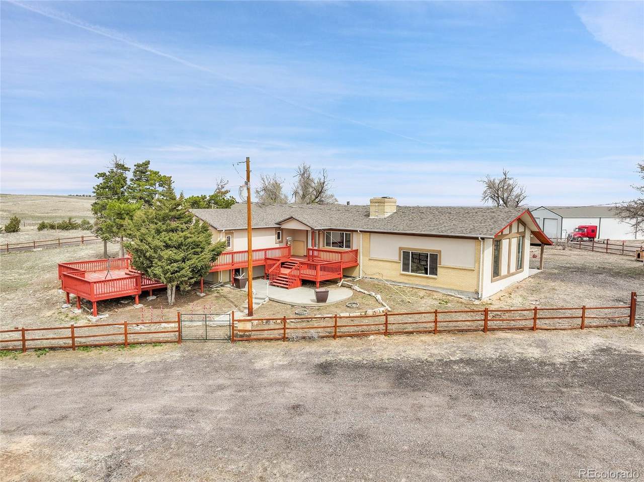 1632 County Road 137 - Photo 1