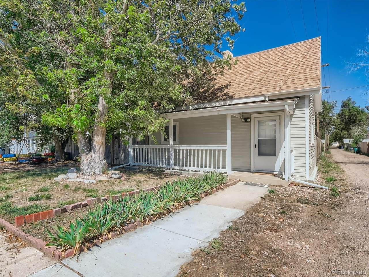 706 18th Avenue - Photo 1