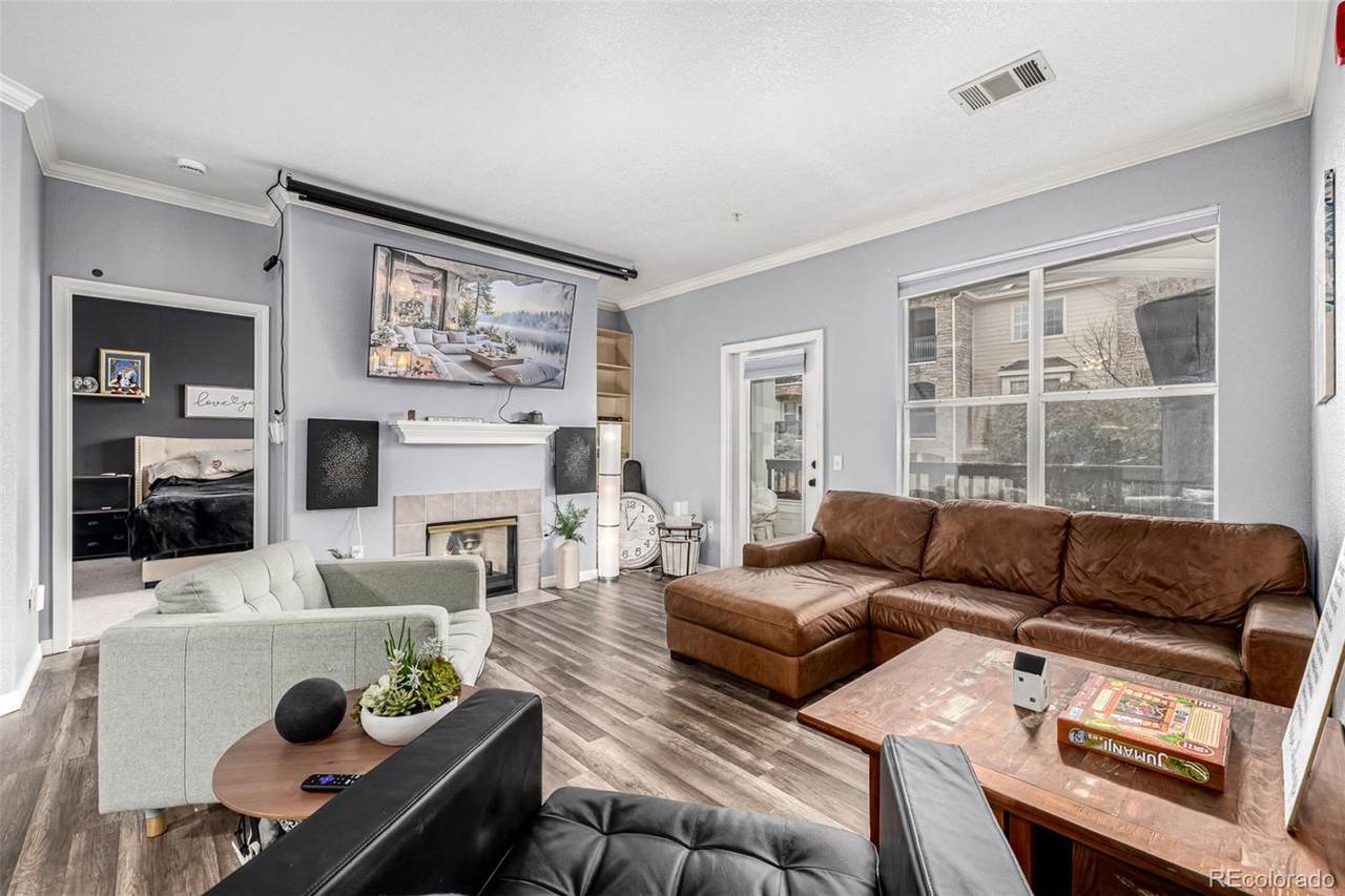 18919 Warren Circle - Photo 1