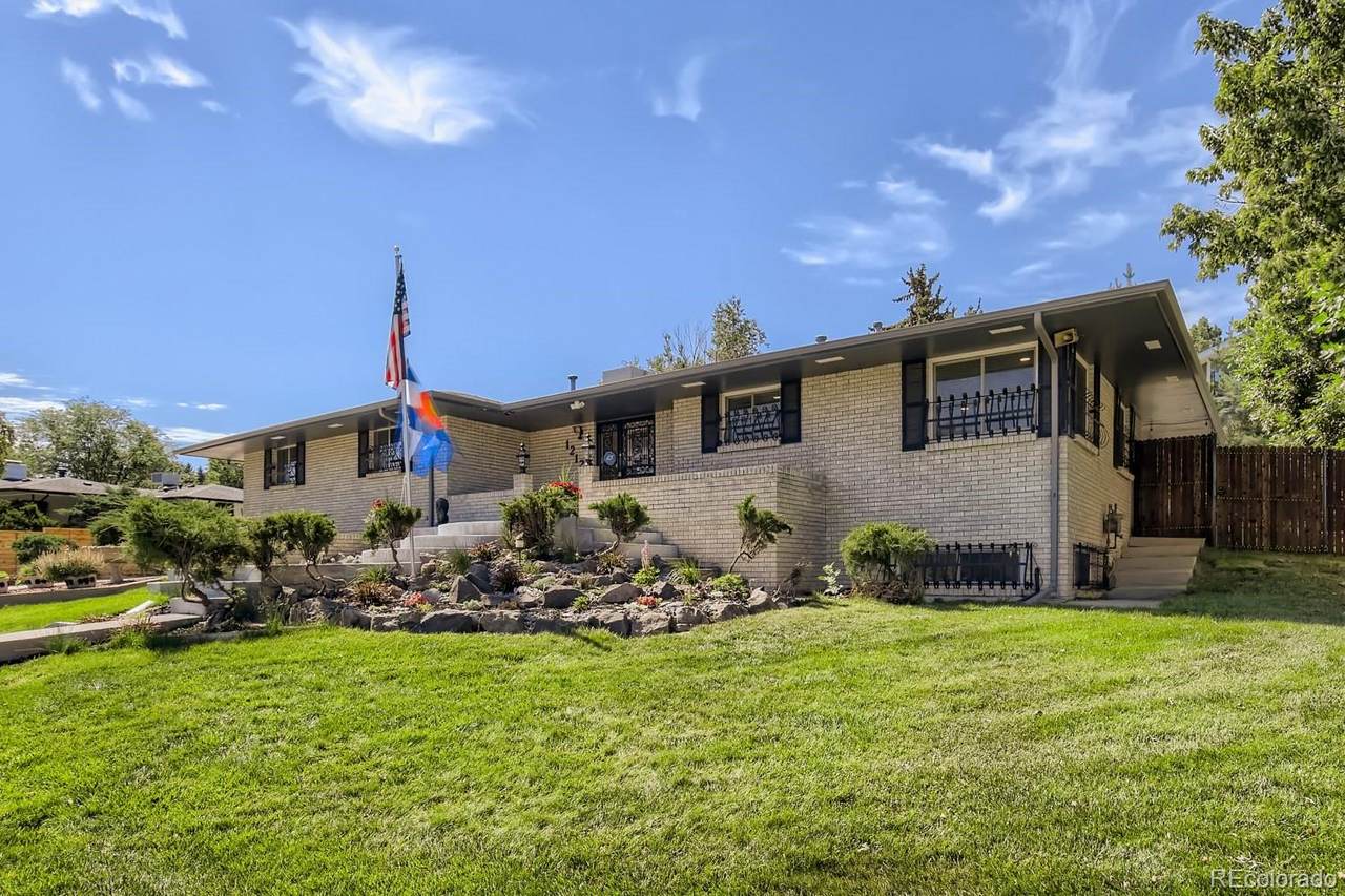 12122 32nd Avenue - Photo 1