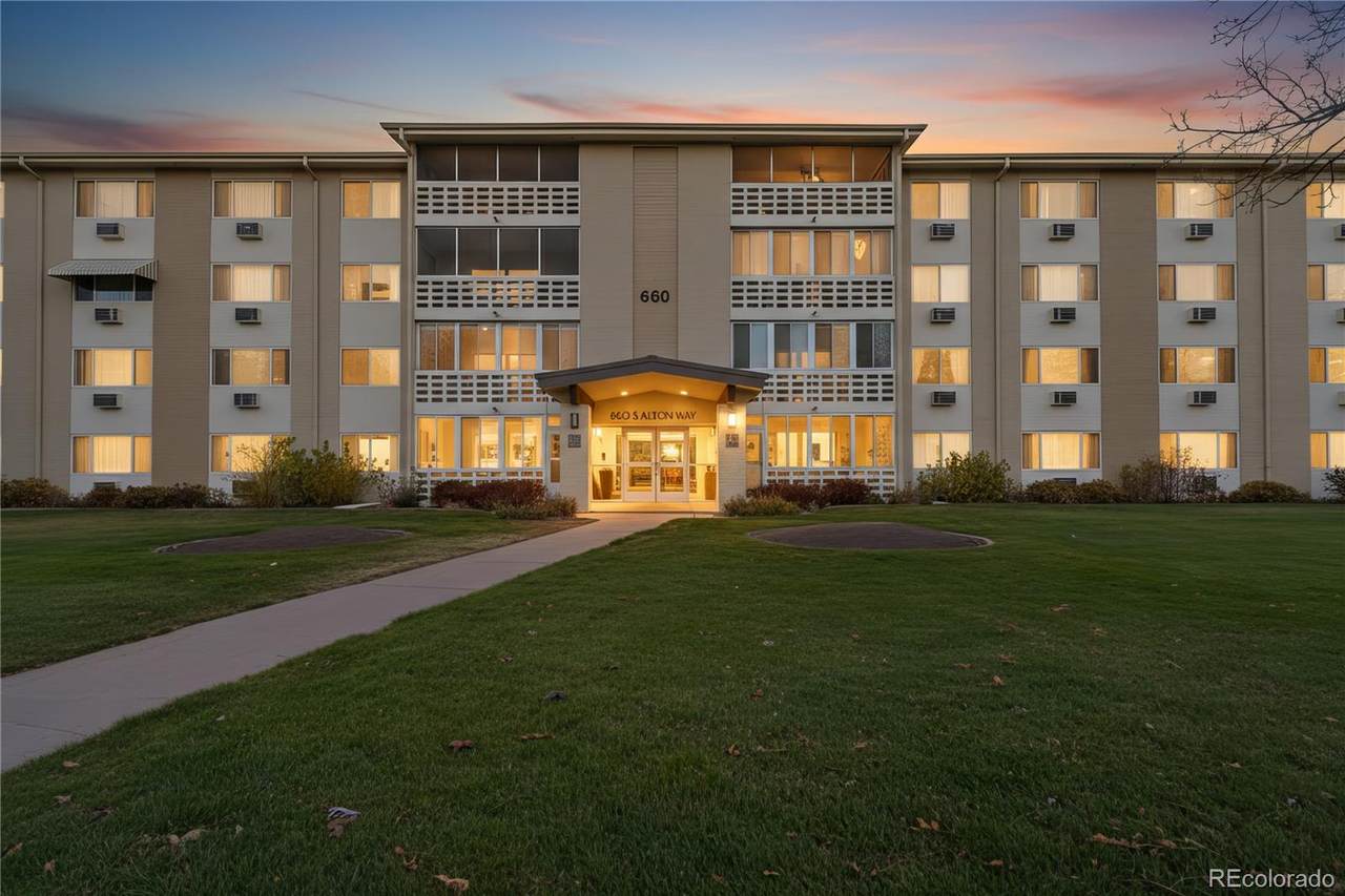 660 Alton Way - Photo 1