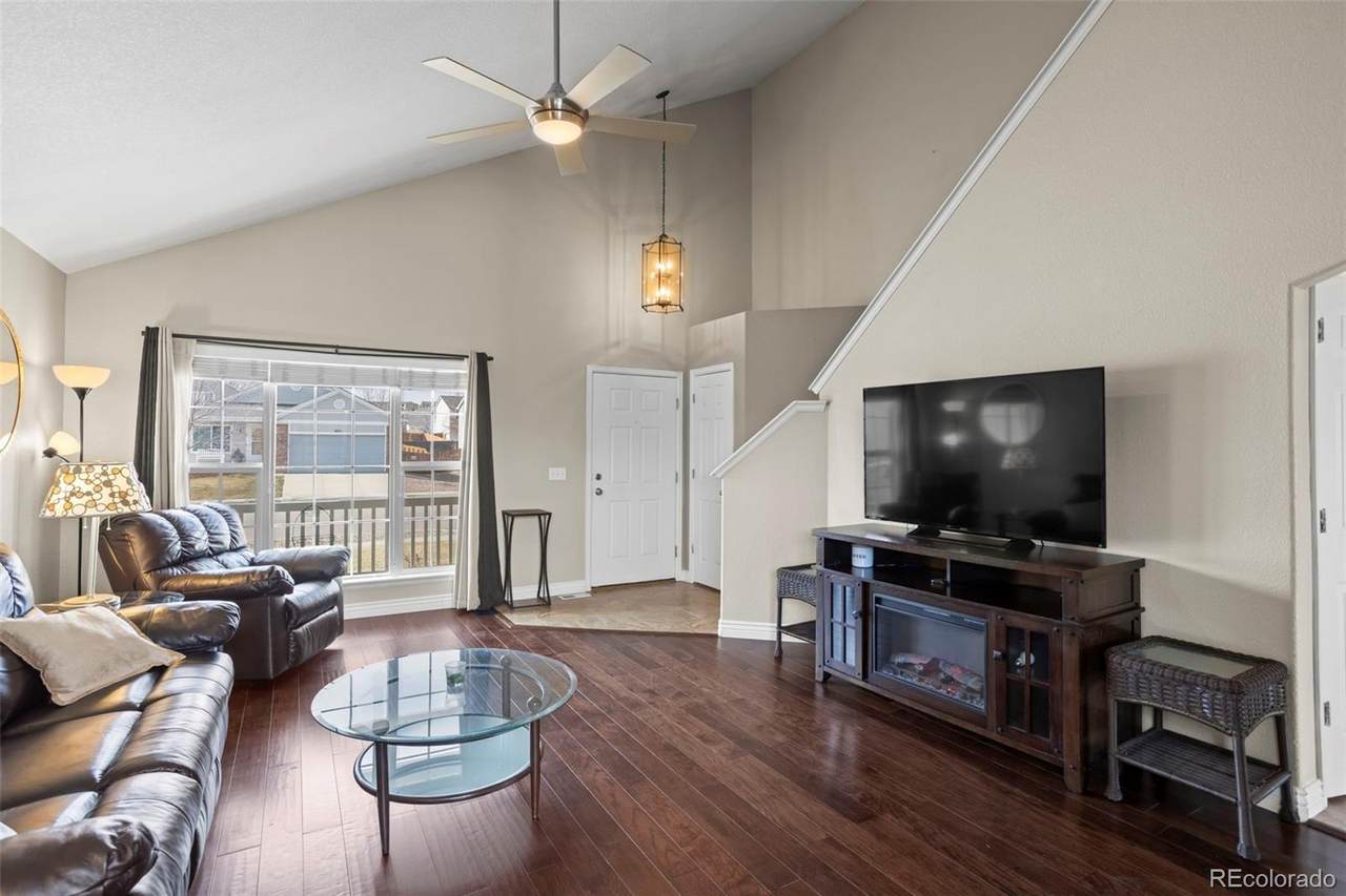 https://bt-photos.global.ssl.fastly.net/metrolist/1280_boomver_1_3576323-1.jpg