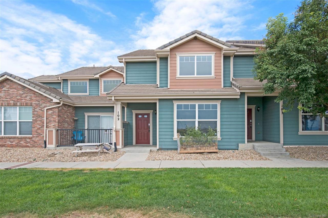 10425 Paris Street - Photo 1