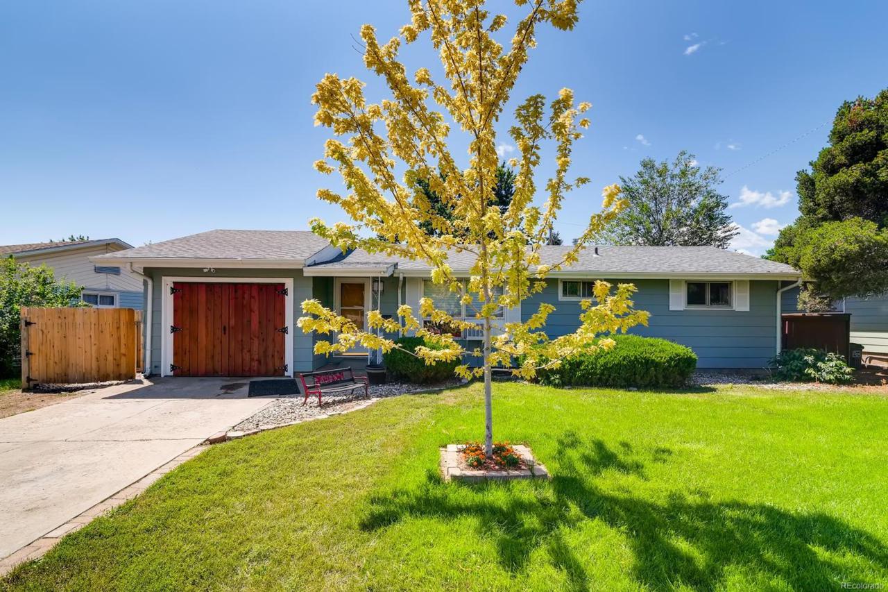 2618 Cedar Drive - Photo 1