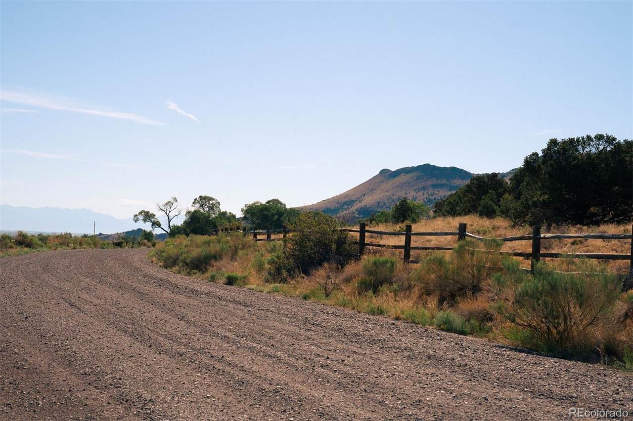 1087 Pronghorn Trail - Photo 1