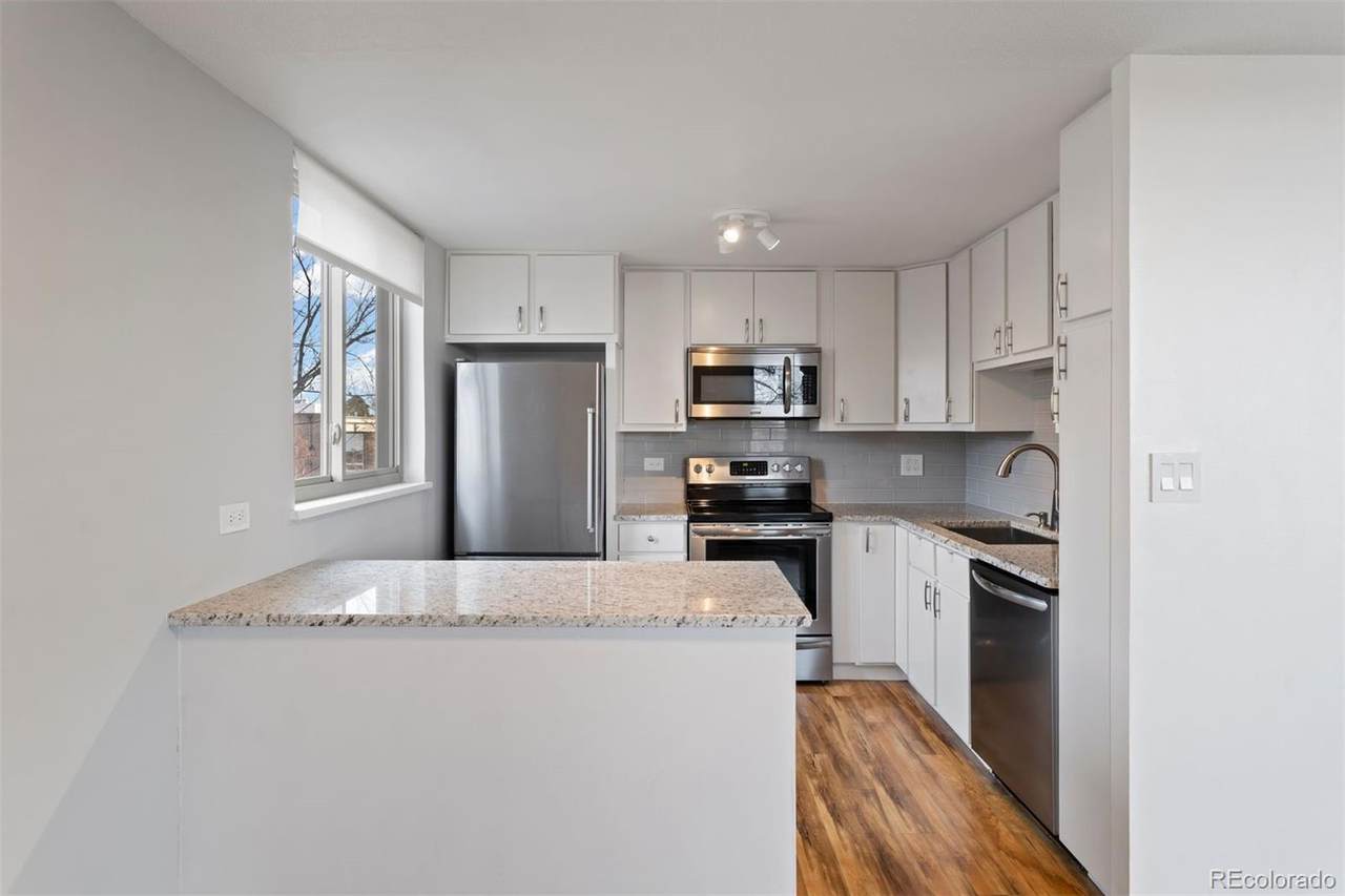 1085 Lafayette Street - Photo 1