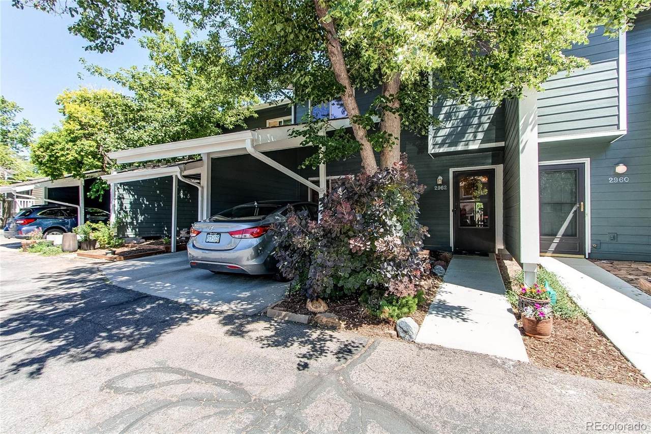 2962 Glenwood Drive - Photo 1
