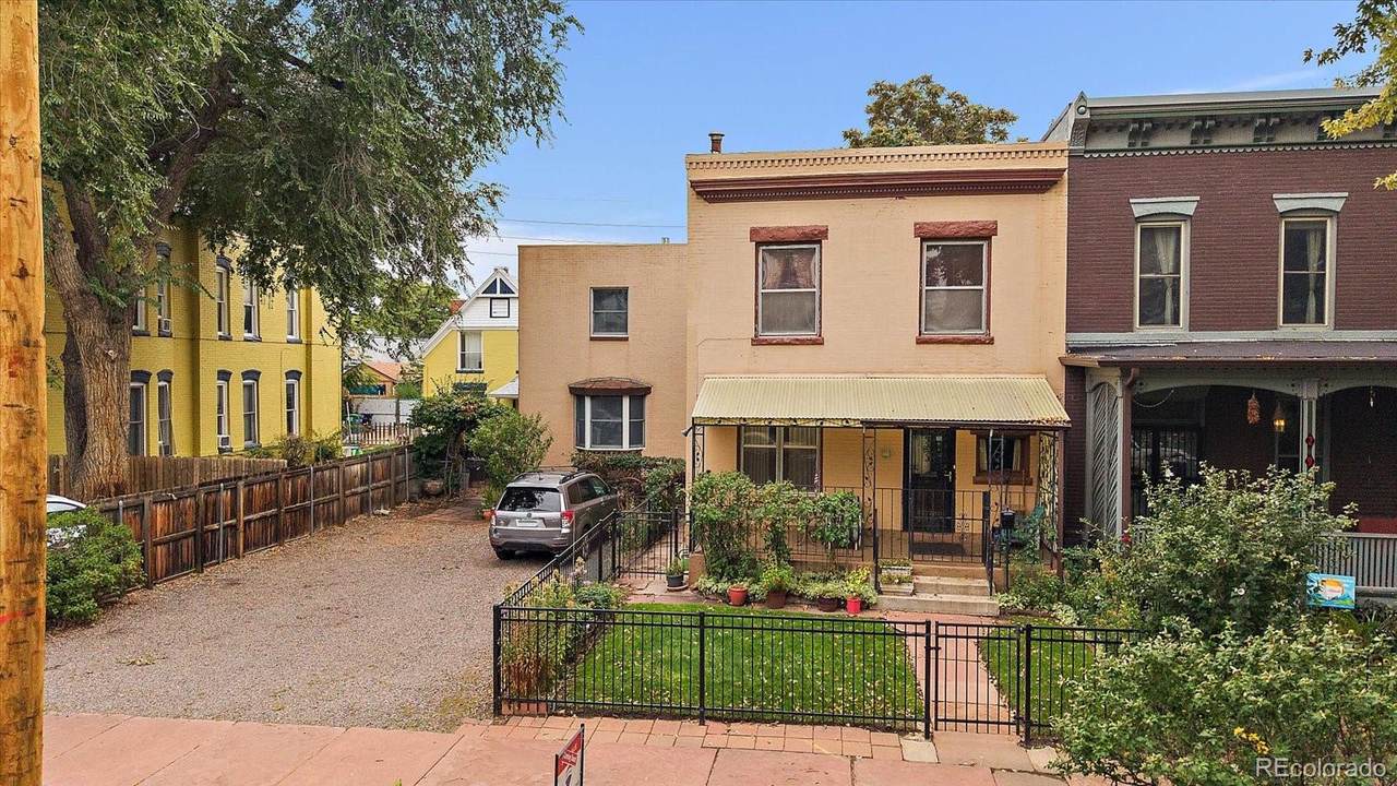 2924 Champa Street - Photo 1