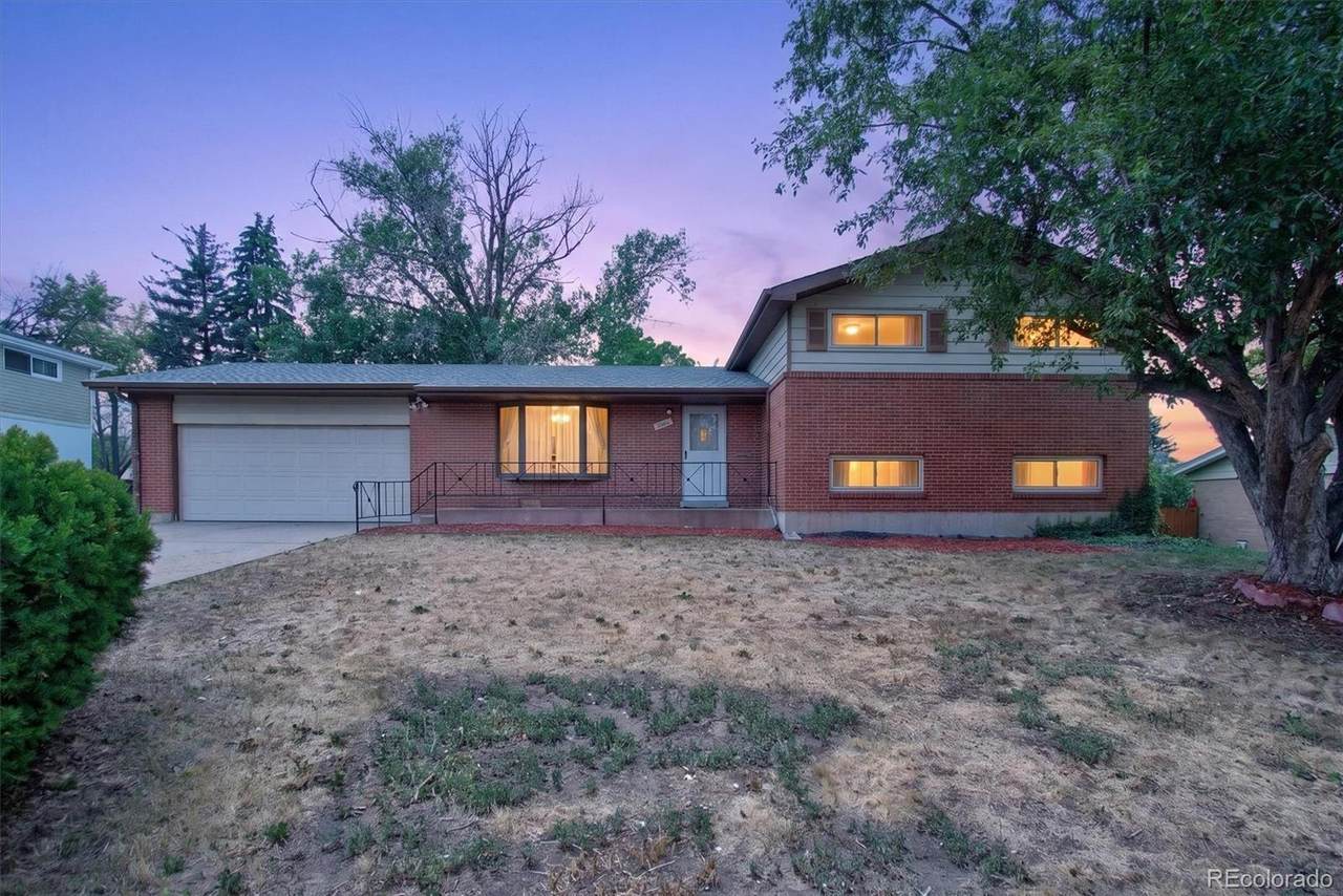 10451 Livingston - Photo 1