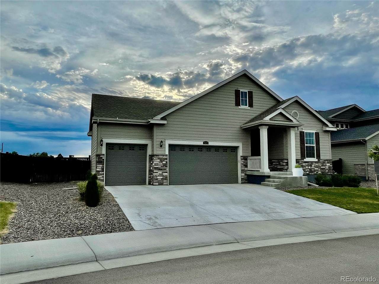14409 Dahlia Street - Photo 1