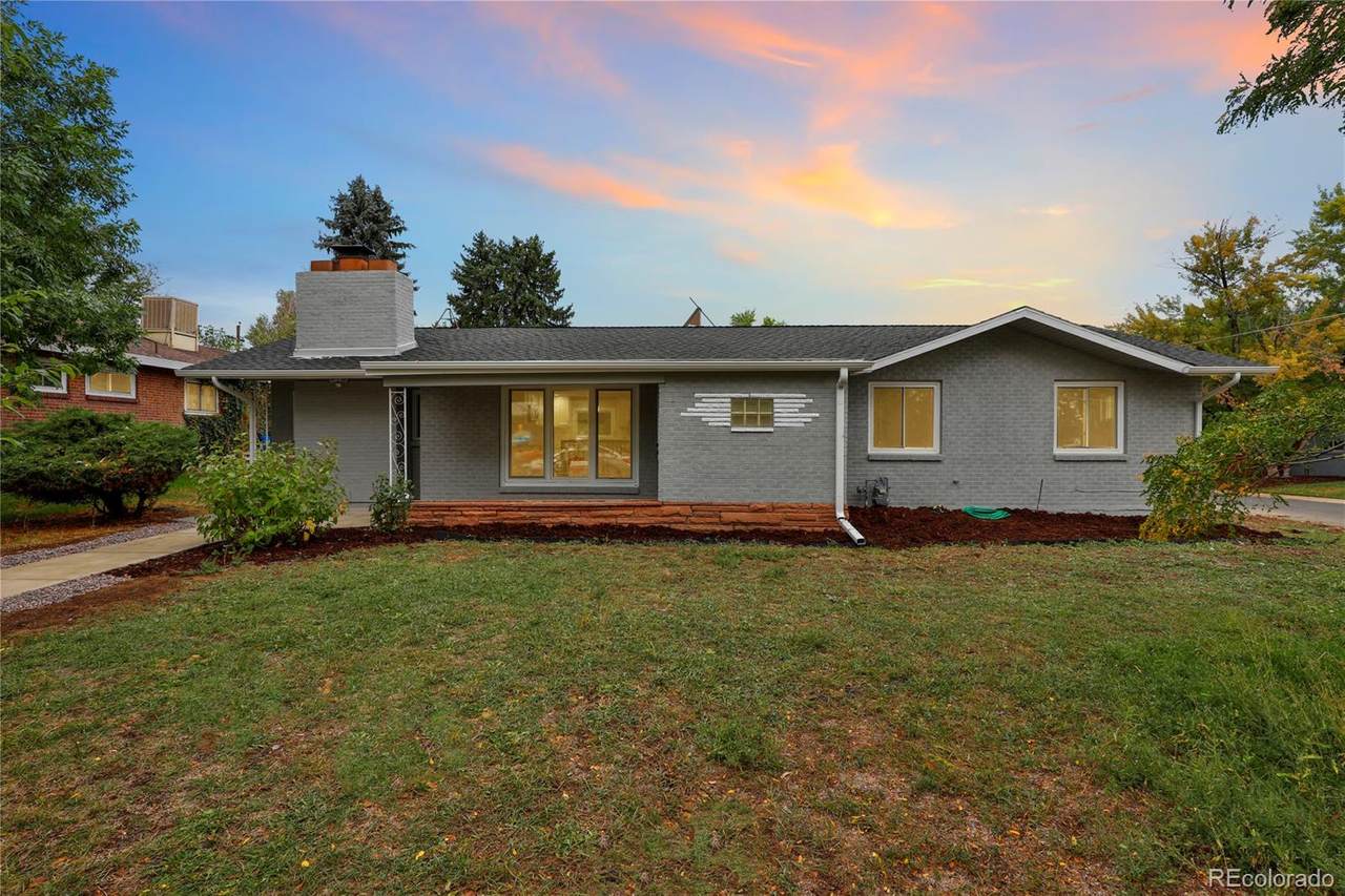 1601 Glencoe Street - Photo 1