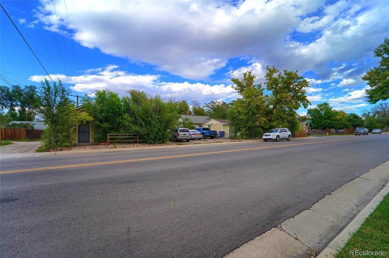 1701 Galena Street - Photo 1