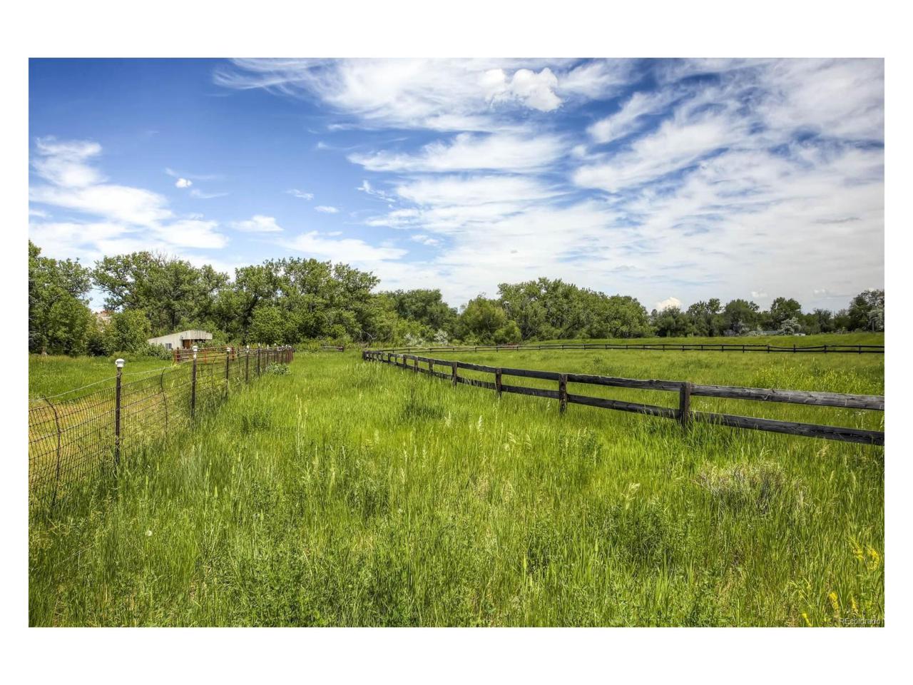 2651 Garden Lane - Photo 1