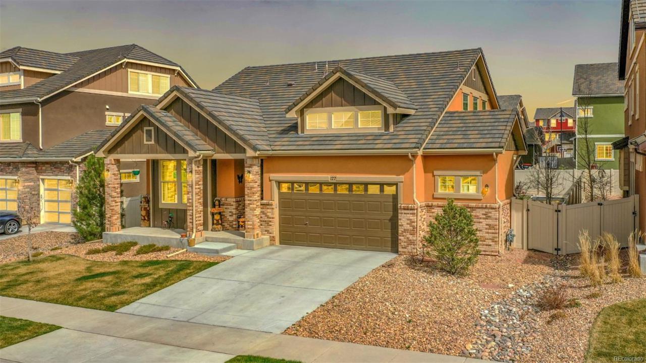 127 Summit Way - Photo 1