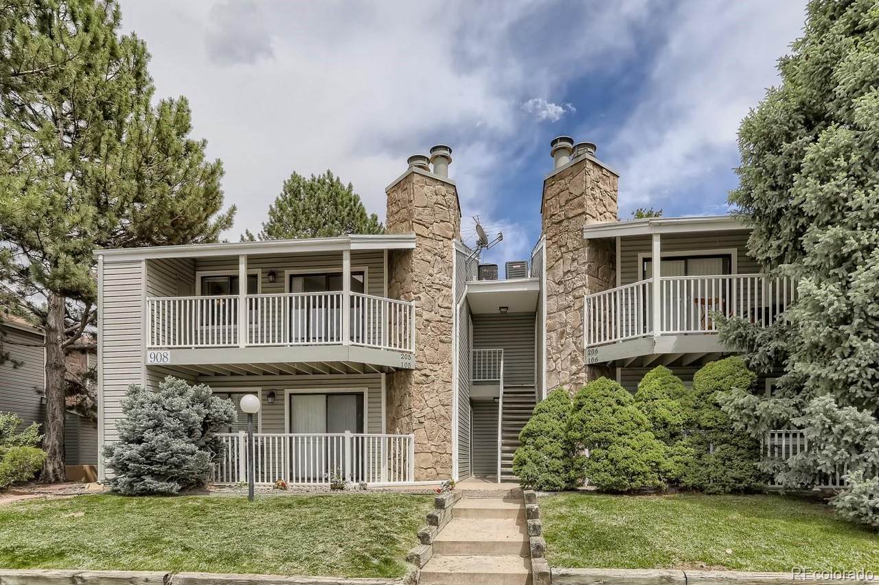 908 Walden Way - Photo 1