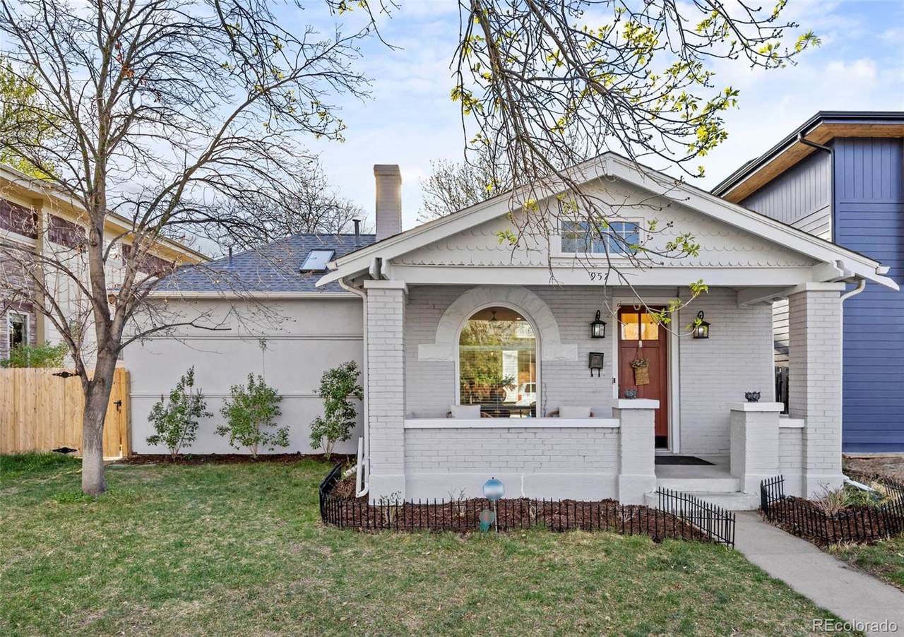 957 Clarkson Street - Photo 1