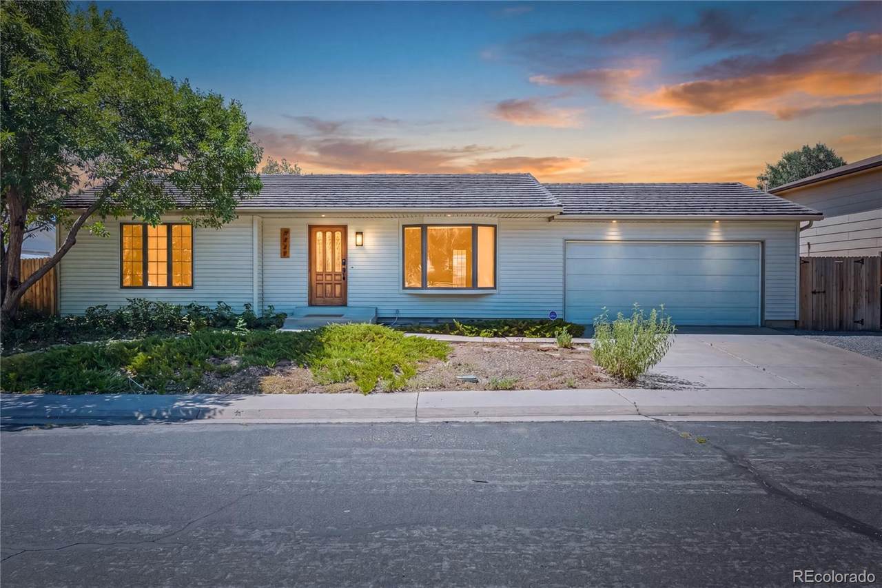 4222 91st Drive - Photo 1