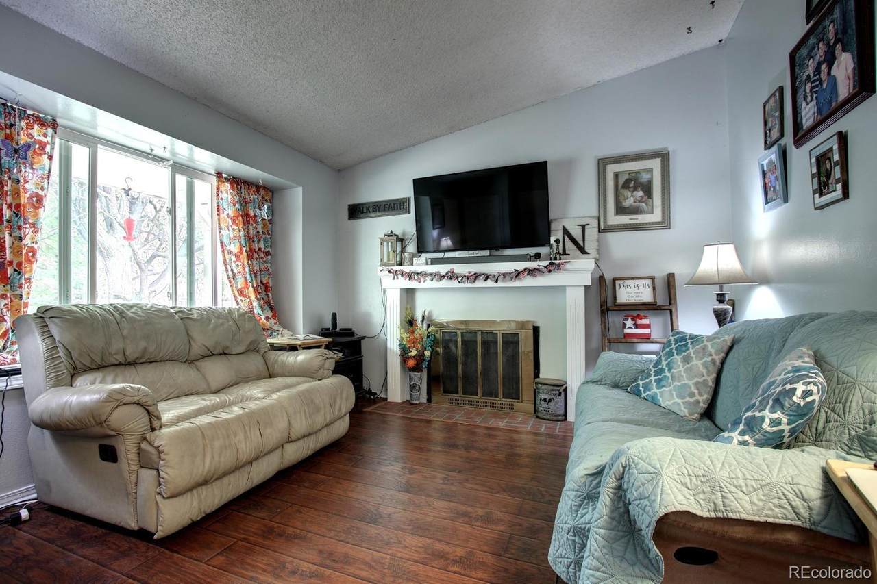 1530 Bahama Street - Photo 1