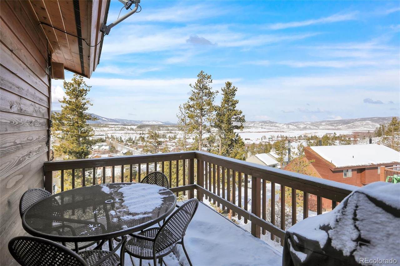 828 Wapiti Drive - Photo 1