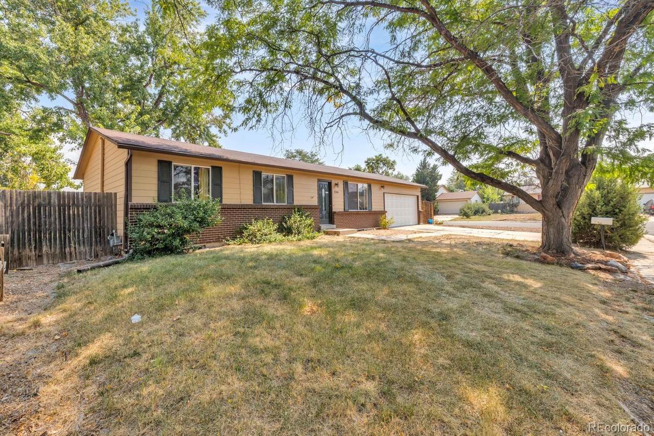 3286 Helena Street - Photo 1