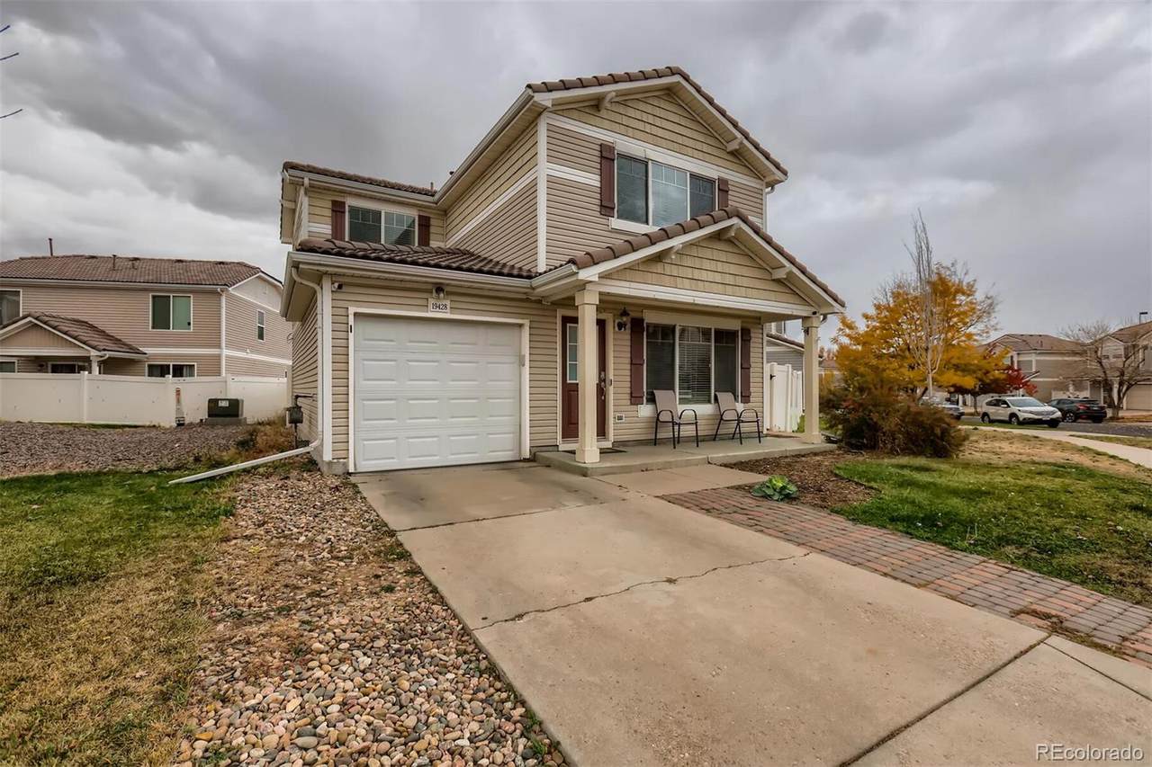 19428 Randolph Place - Photo 1