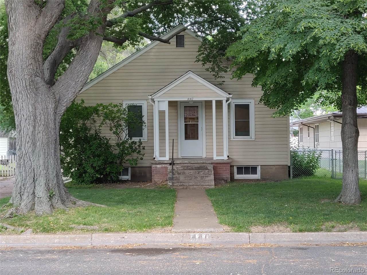 440 Grant Street - Photo 1