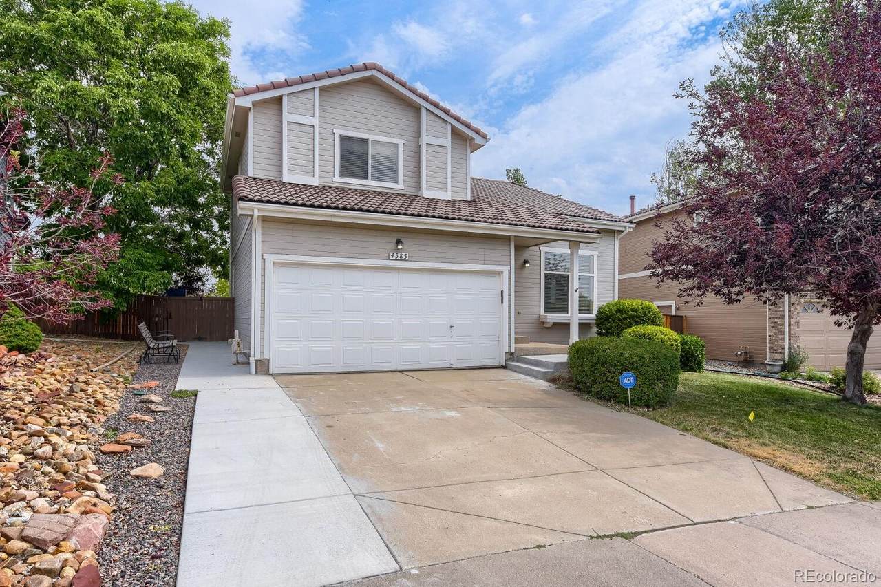 4585 Lyndenwood Circle - Photo 1