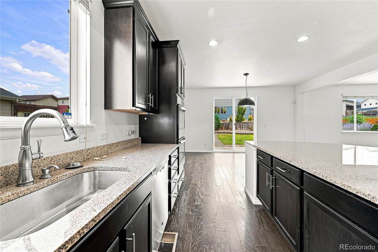 https://bt-photos.global.ssl.fastly.net/metrolist/1280_boomver_1_3946363-1.jpg
