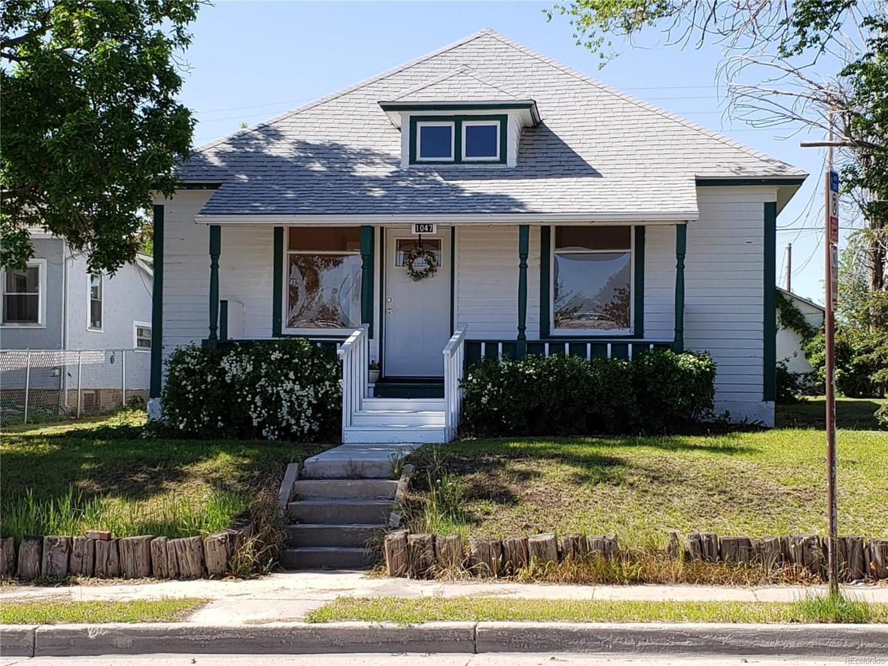 1047 Main Street - Photo 1