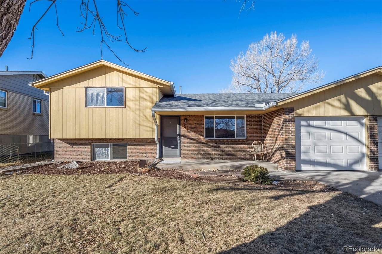455 Oak Street - Photo 1