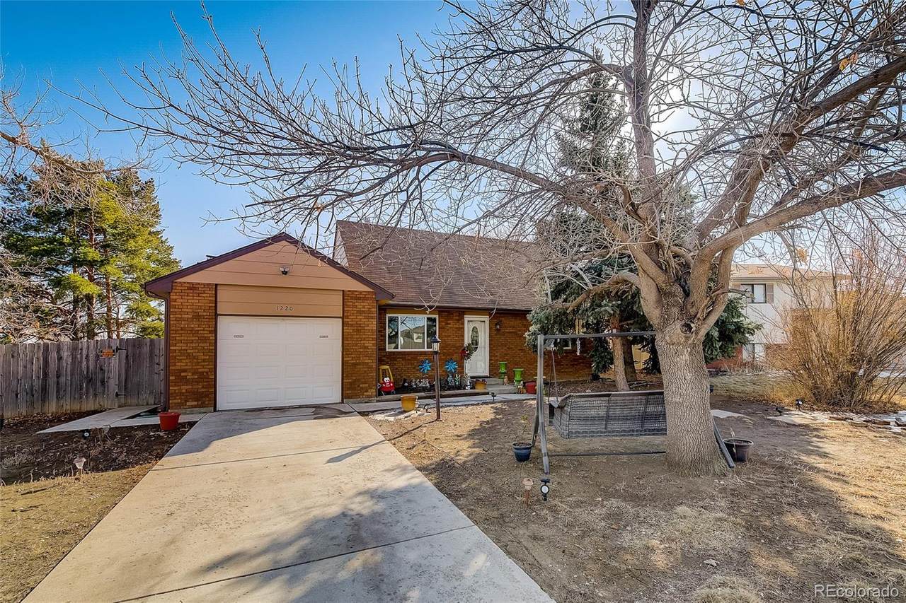 1220 Eilene Place - Photo 1