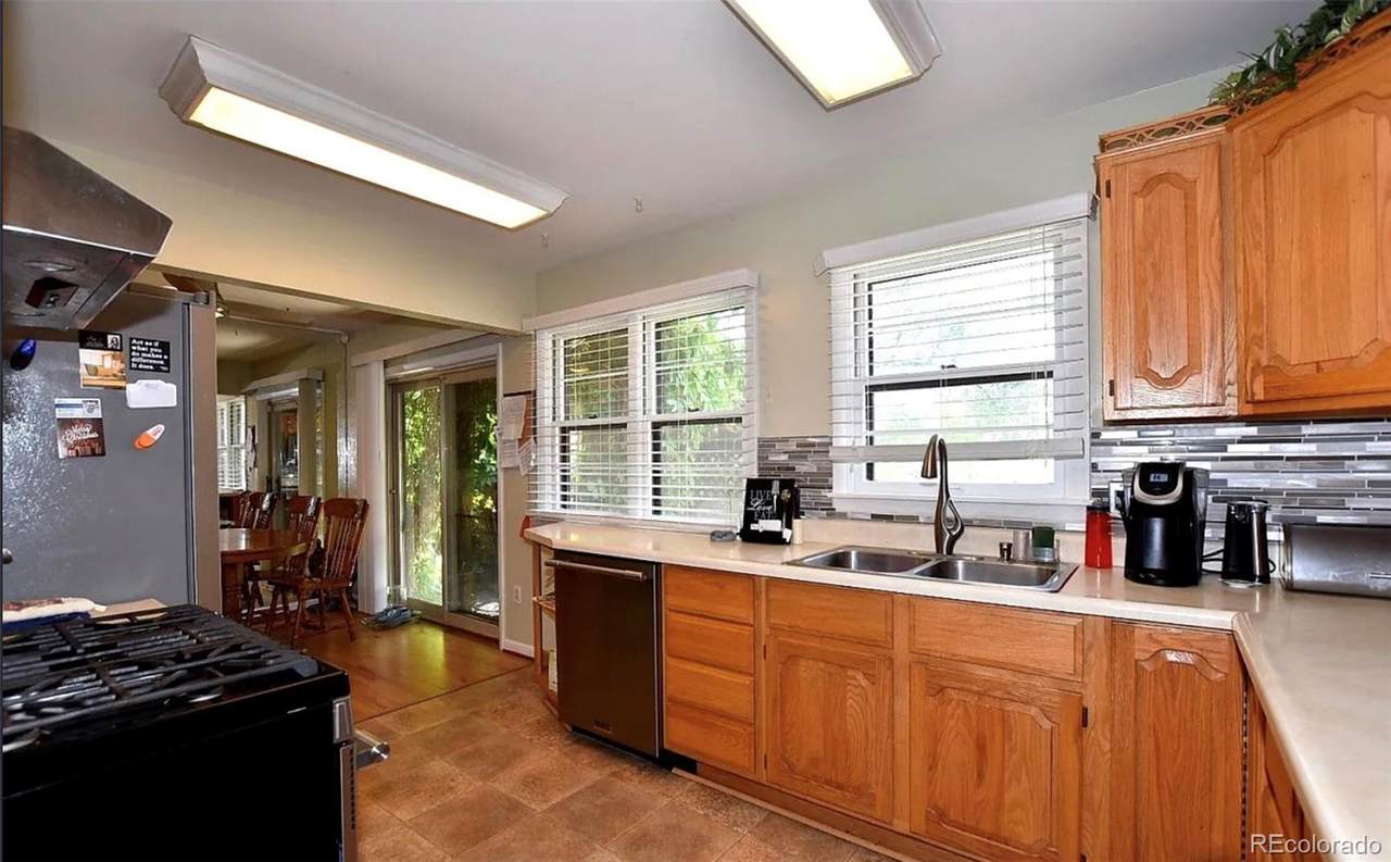 https://bt-photos.global.ssl.fastly.net/metrolist/1280_boomver_1_4006775-1.jpg
