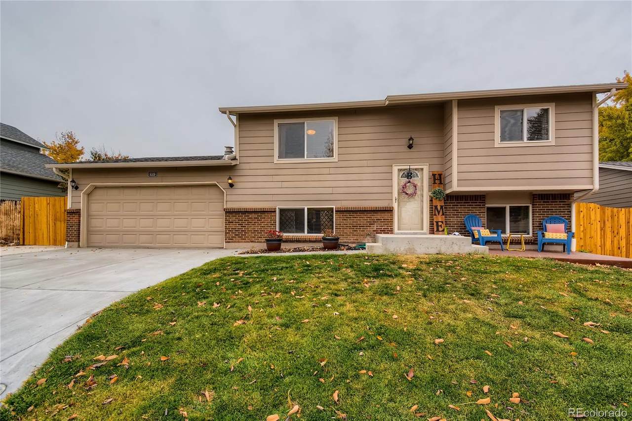 9319 Lake Drive - Photo 1
