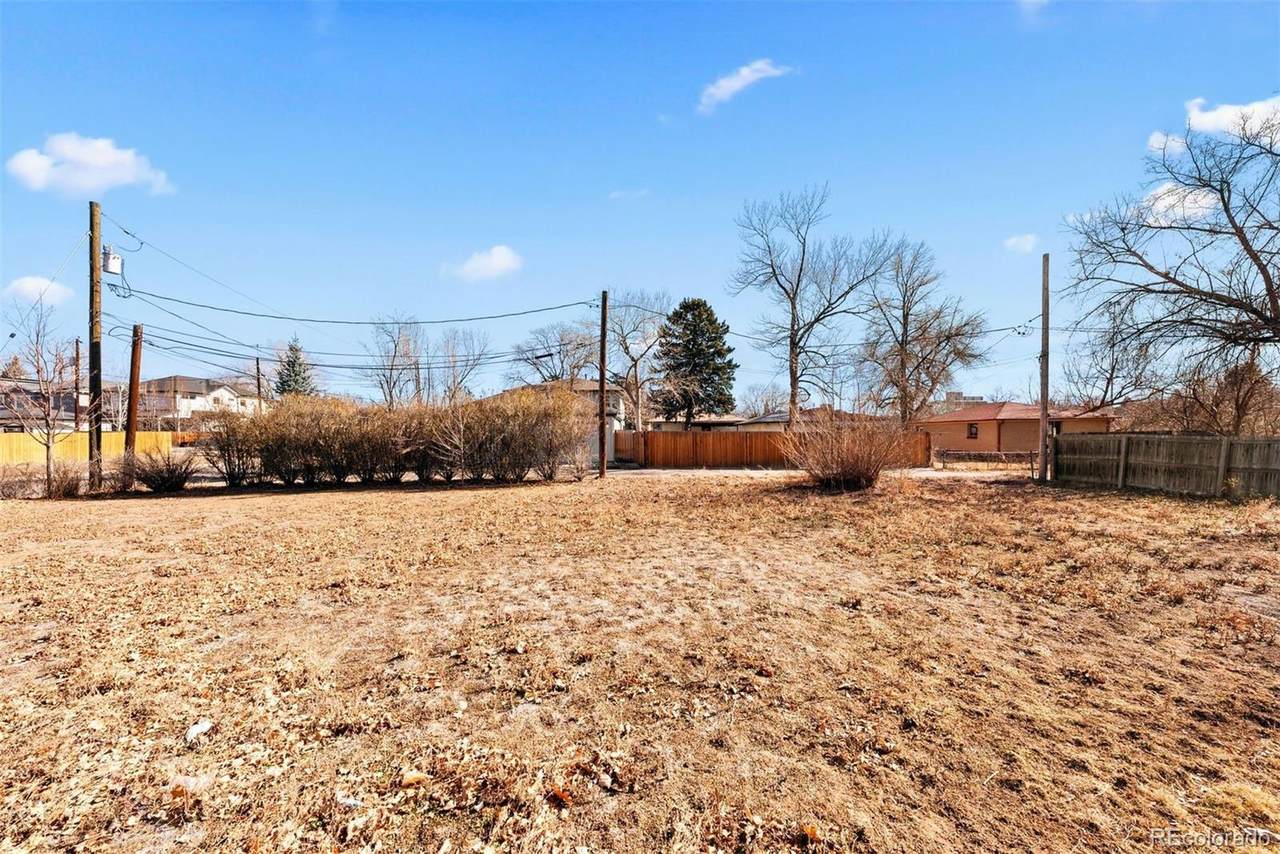 2722 Mexico Avenue - Photo 1