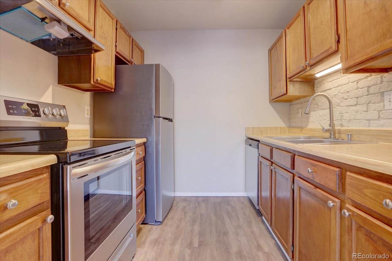 1805 Icarus Drive - Photo 1