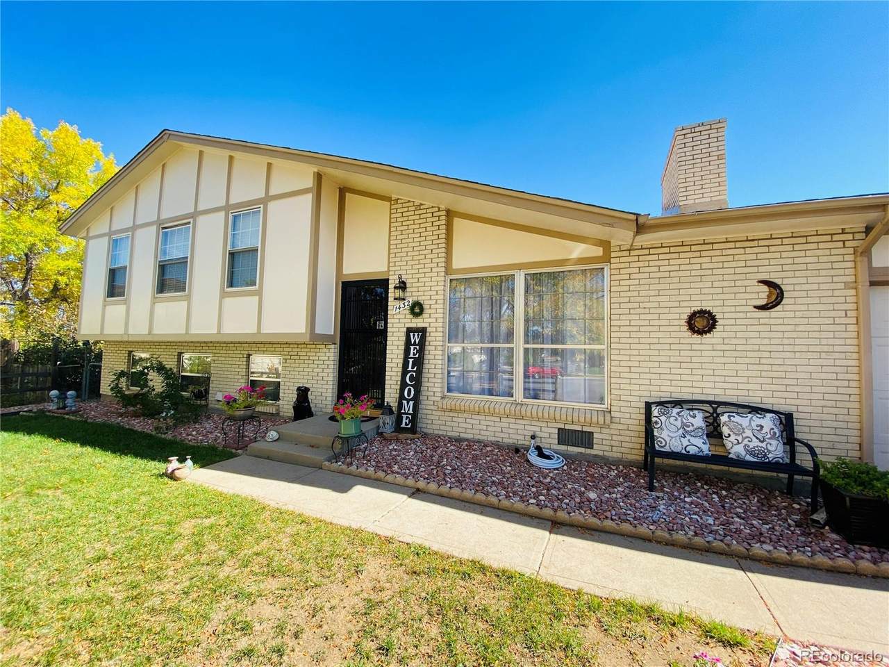 1432 Helena Circle - Photo 1