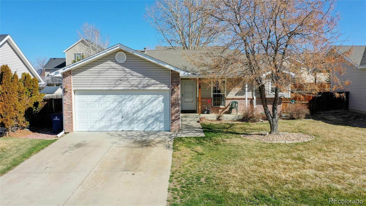 743 Mcclure Avenue - Photo 1