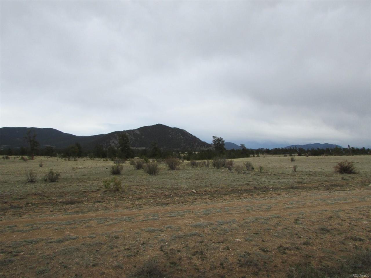 144 Phyllis Drive - Photo 1