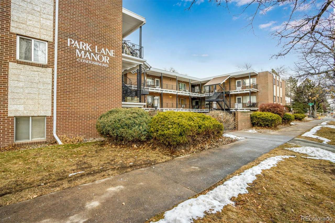 301 Peterson Street - Photo 1
