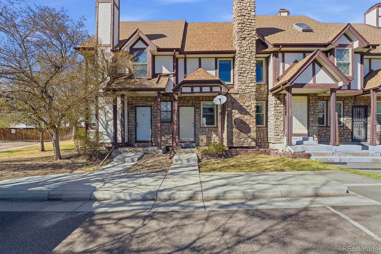 8890 Brompton Way - Photo 1