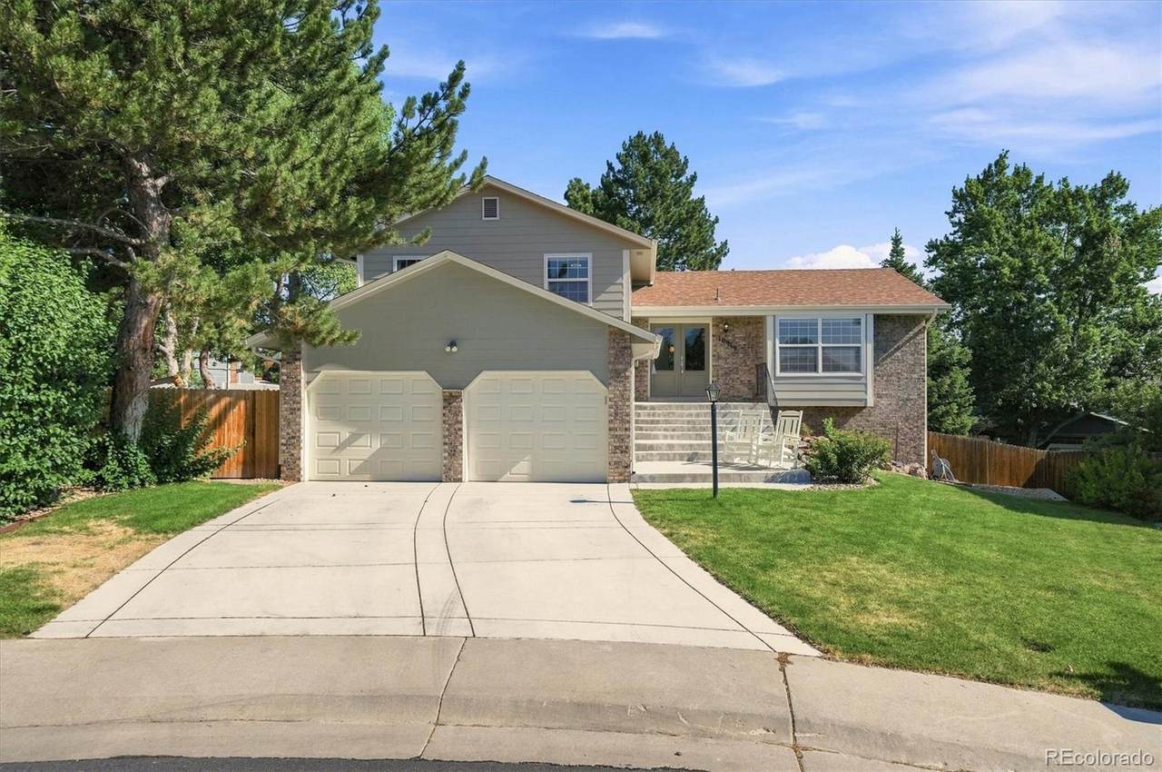 10919 Maplewood Drive - Photo 1