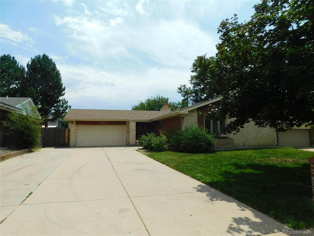 12040 Arizona Avenue - Photo 1