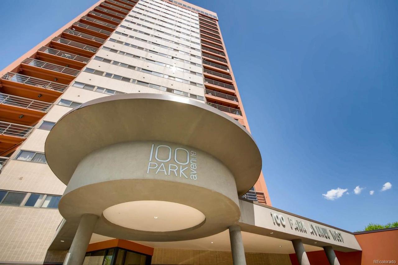 100 Park Avenue - Photo 1