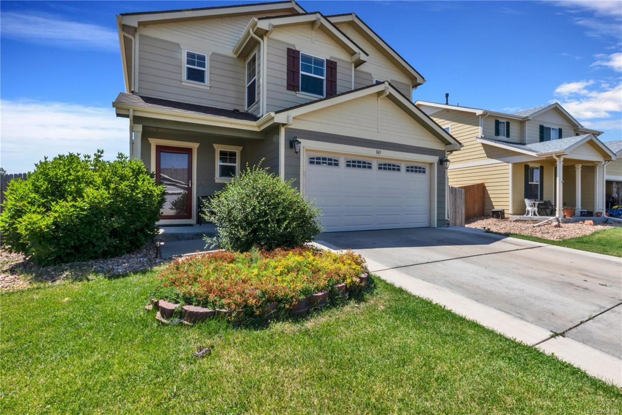 843 Willow Drive - Photo 1